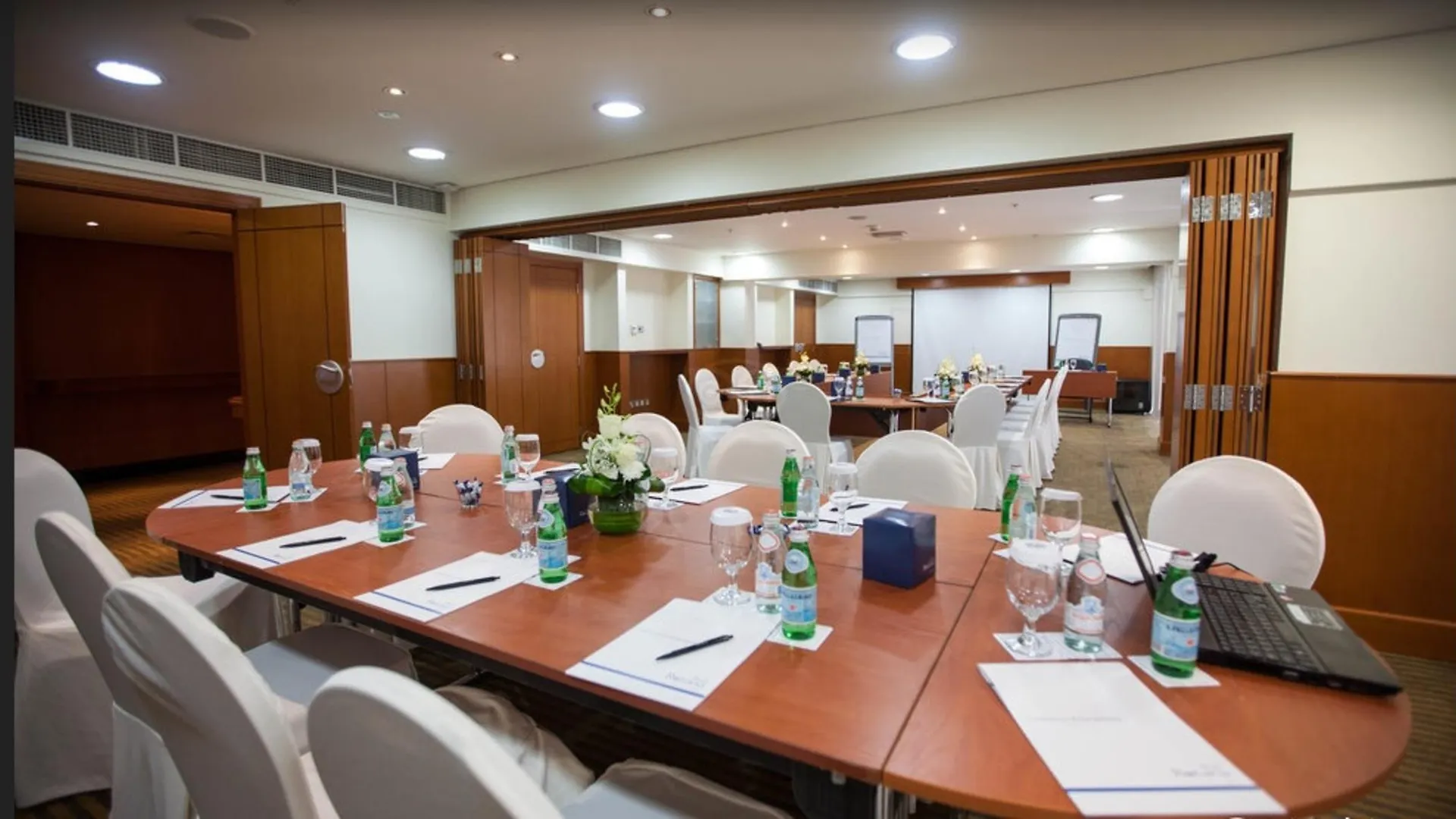 J5 Hotels - Port Saeed Дубай ОАЭ