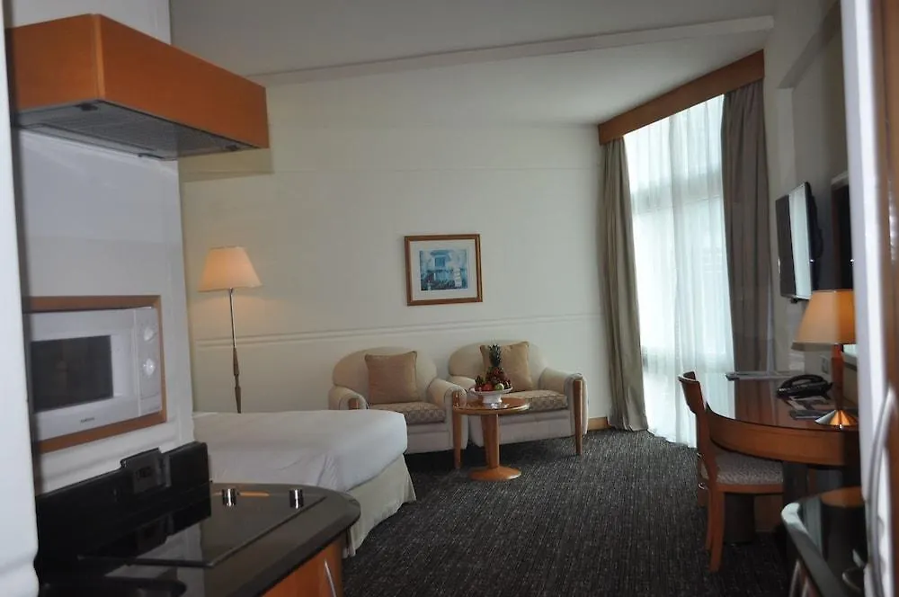 J5 Hotels - Port Saeed Дубай 3*,